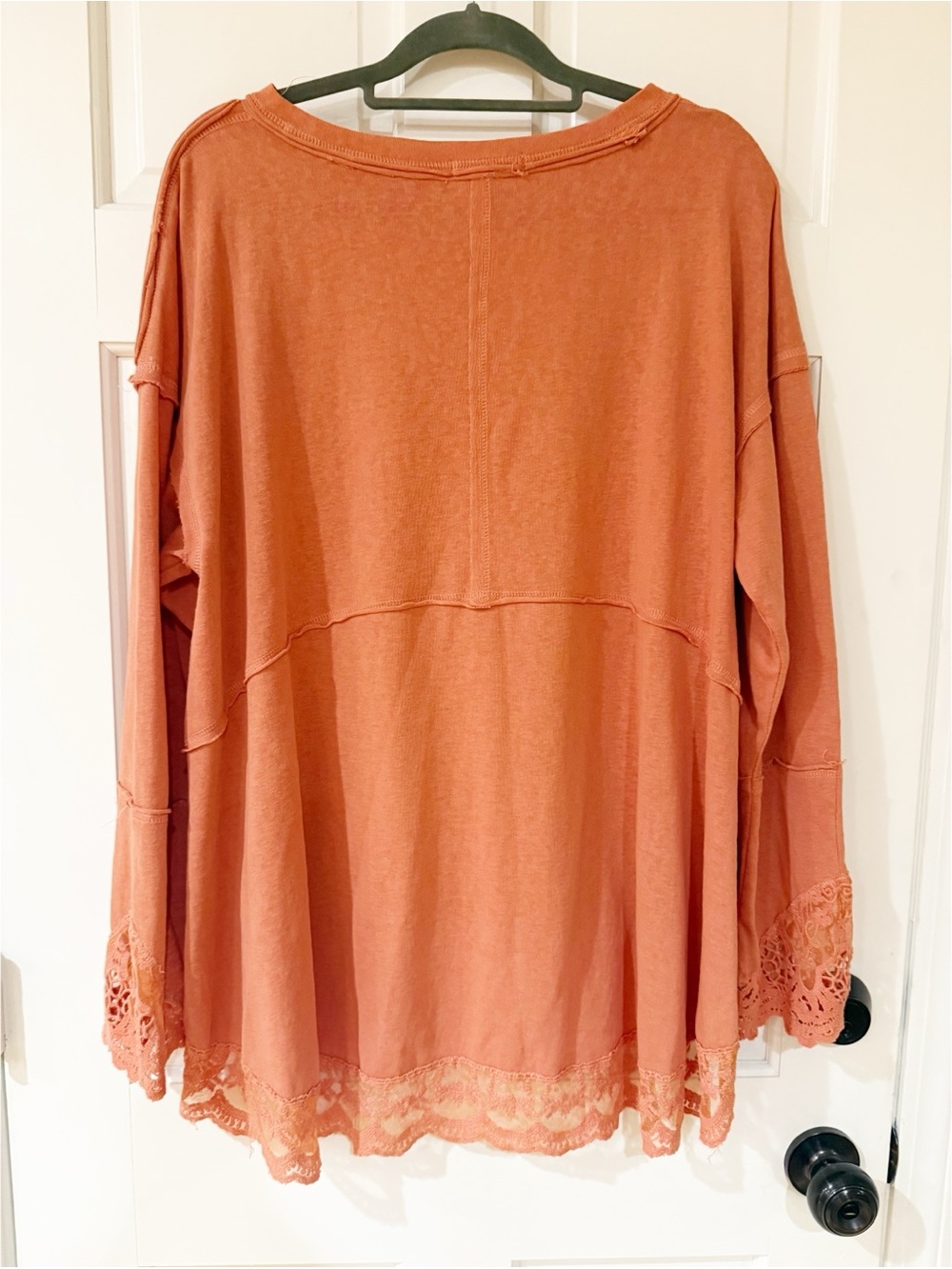 Easel Rust Orange Lace Trim Long Sleeve Top Size L - Picture 6 of 8
